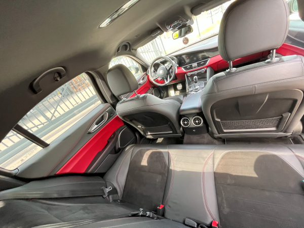 Alfa Romeo Giulia-Quadrifoglio-2.9 V6 Bi-turbo -510 konjev