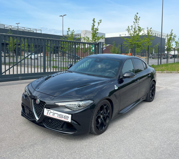 Alfa Romeo Giulia-Quadrifoglio-2.9 V6 Bi-turbo -510 konjev