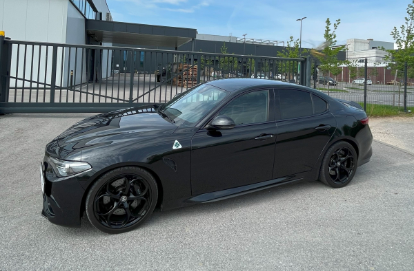 Alfa Romeo Giulia-Quadrifoglio-2.9 V6 Bi-turbo -510 konjev