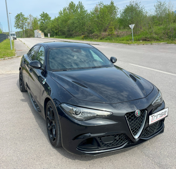 Alfa Romeo Giulia-Quadrifoglio-2.9 V6 Bi-turbo -510 konjev