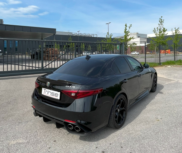 Alfa Romeo Giulia-Quadrifoglio-2.9 V6 Bi-turbo -510 konjev