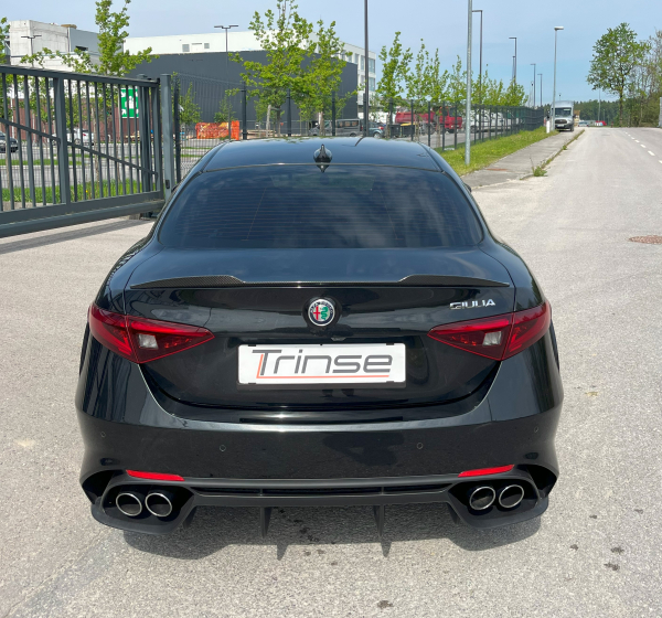 Alfa Romeo Giulia-Quadrifoglio-2.9 V6 Bi-turbo -510 konjev