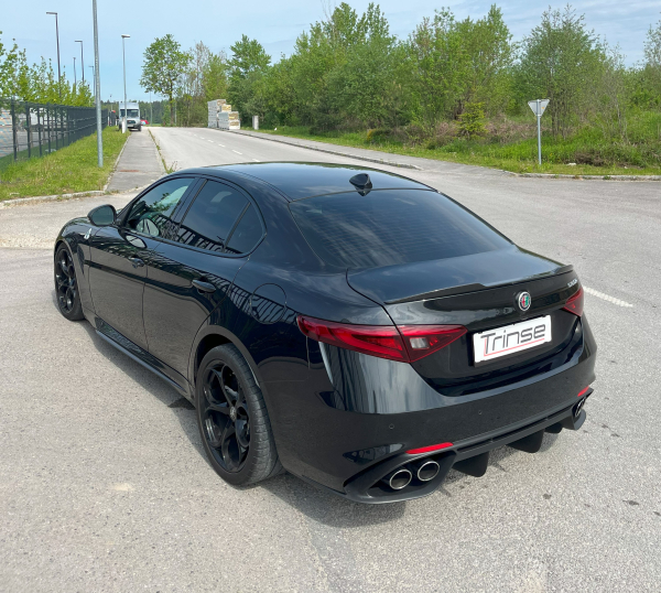 Alfa Romeo Giulia-Quadrifoglio-2.9 V6 Bi-turbo -510 konjev