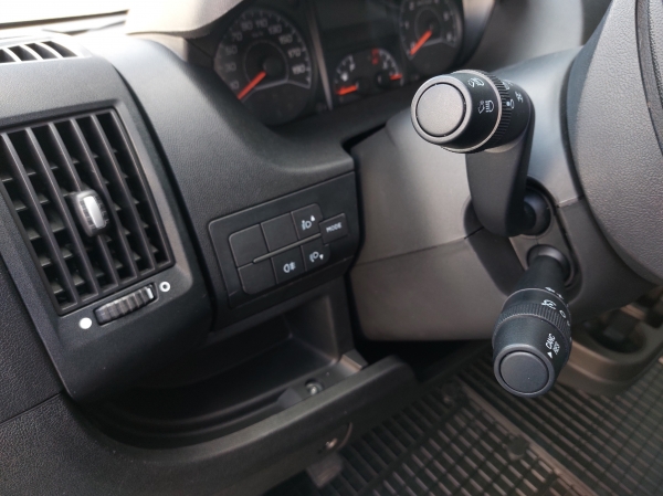 FIAT DUCATO HLADILNIK