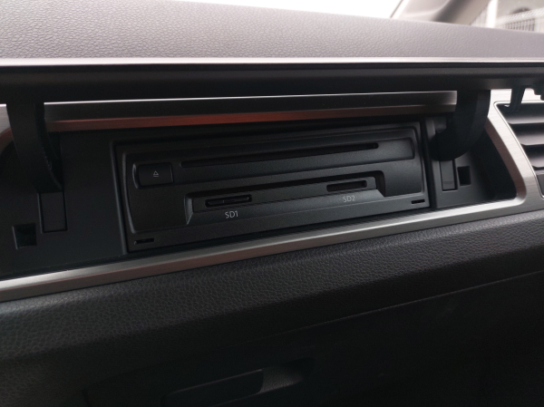VW TOURAN tovorni N1