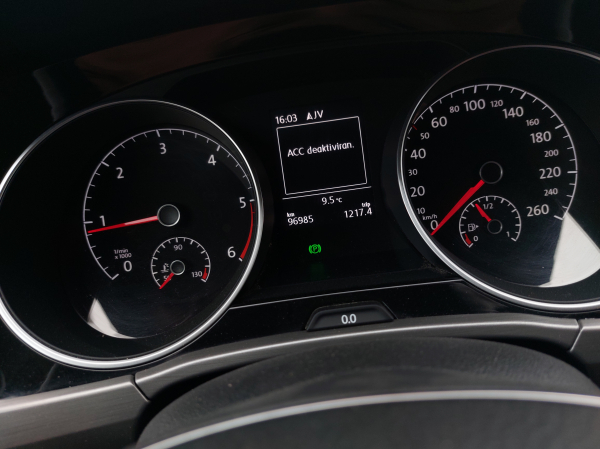 VW TOURAN tovorni N1